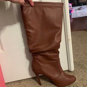 Chestnut slouchy boots. Size 8. Shoe Dazzle
